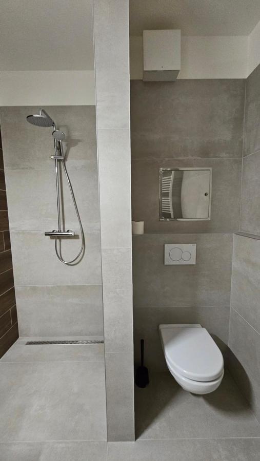 2 Room Apartment With Terrace, New Building, 413 Bratislava Buitenkant foto