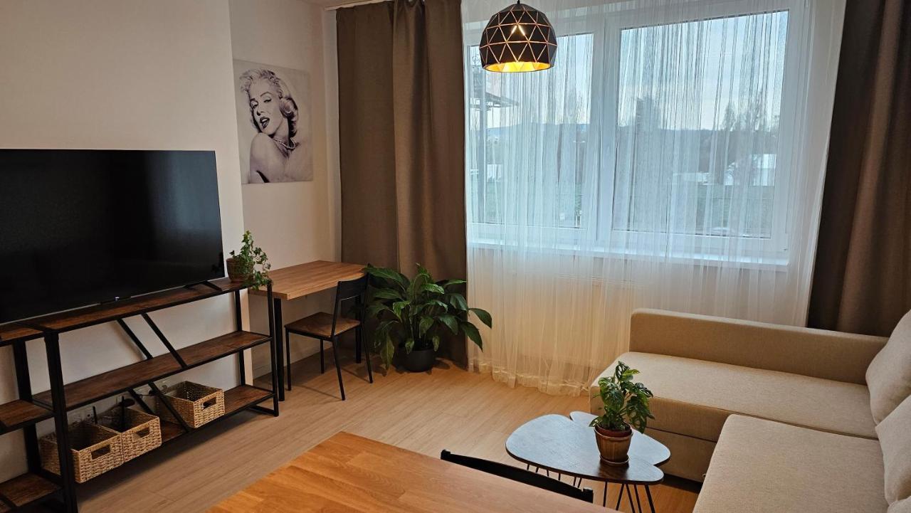 2 Room Apartment With Terrace, New Building, 413 Bratislava Buitenkant foto